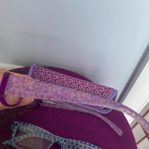 Reading glasses 4 pr 1.5 magnification ( new), 3 gently used 2.0 magnification - Picture 8 of 10